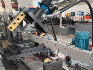 carrier making roll forming machine