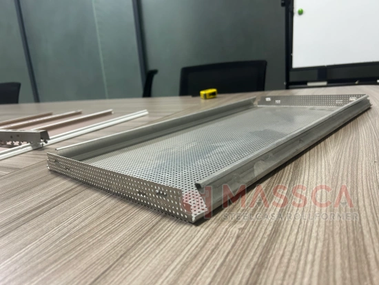 Windproof Perforated Linear Strip Ceiling