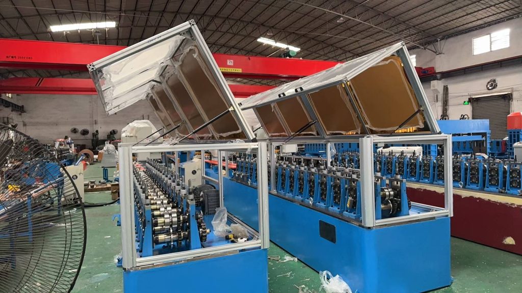 High Speed Open Cell Ceiling Machine6